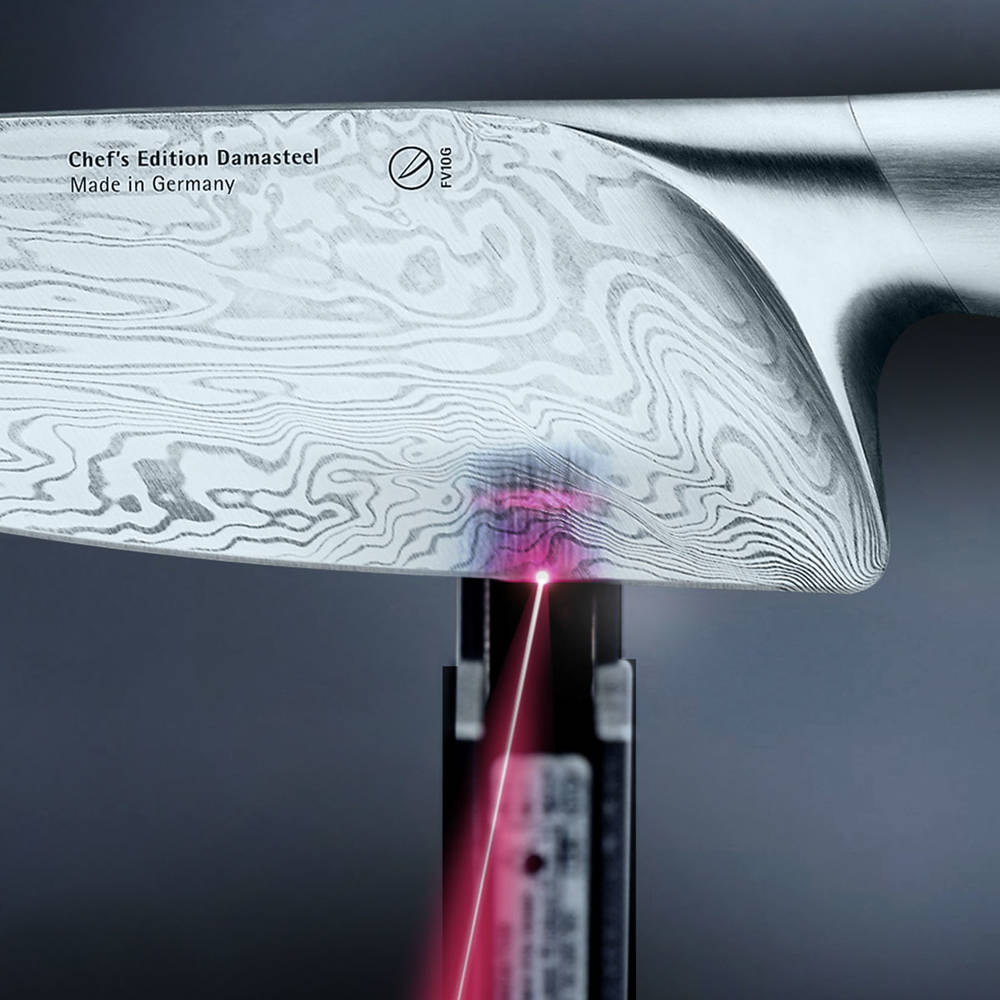  <b>WMF Performance Cut</b> – for long-lasting sharpness.