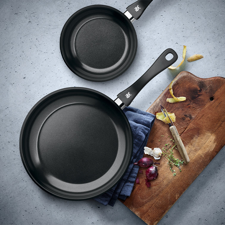 WMF Frying Pan Set 2pcs 20+28cm, Non-Stick Coating, TransTherm® Universal Base & Cromargan® Stainless Steel 0733726299