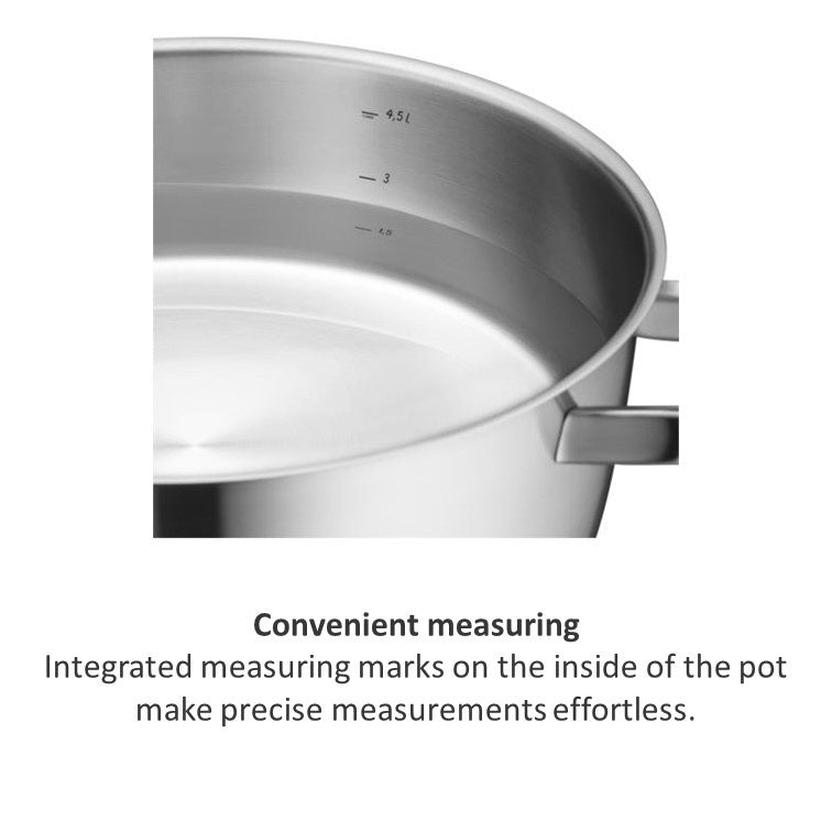 WMF Iconic Round Roaster with inset 28cm